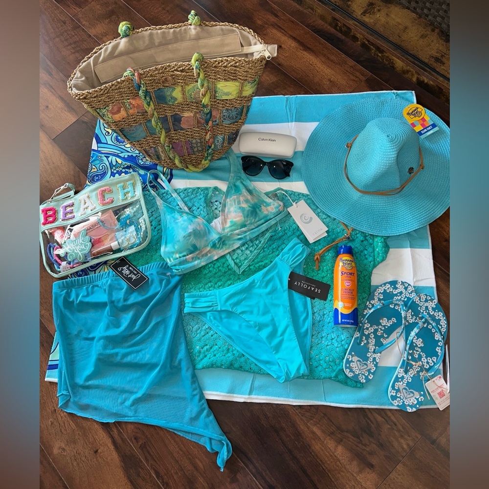 NWT Teal Beachwear Bundle Set with Accessories